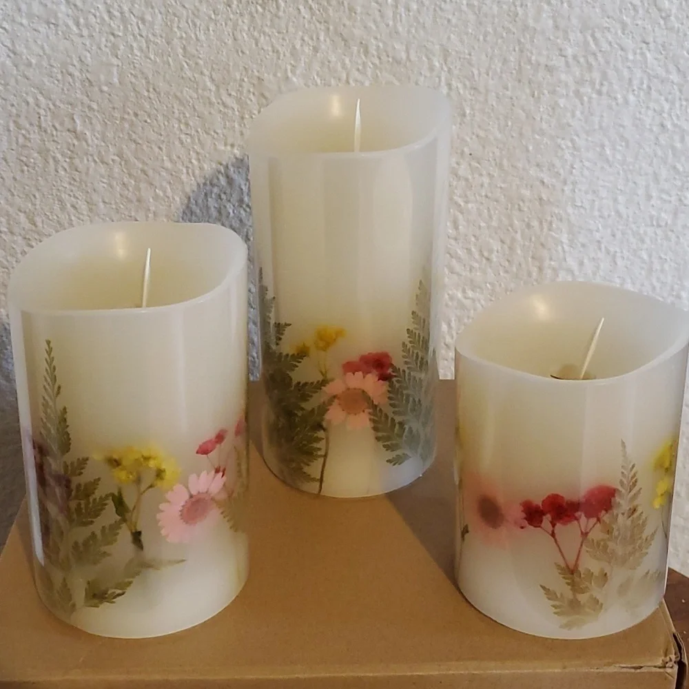 White Wax Floral Battery Candles W/Remote Moving flameless LED Timer (3 )NEW!